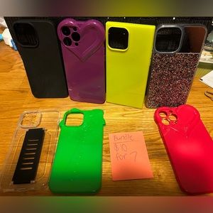 Phone case bundle- in good shape